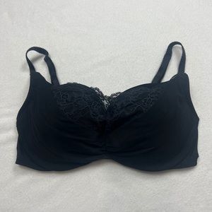 Victoria secret push up bra 32D